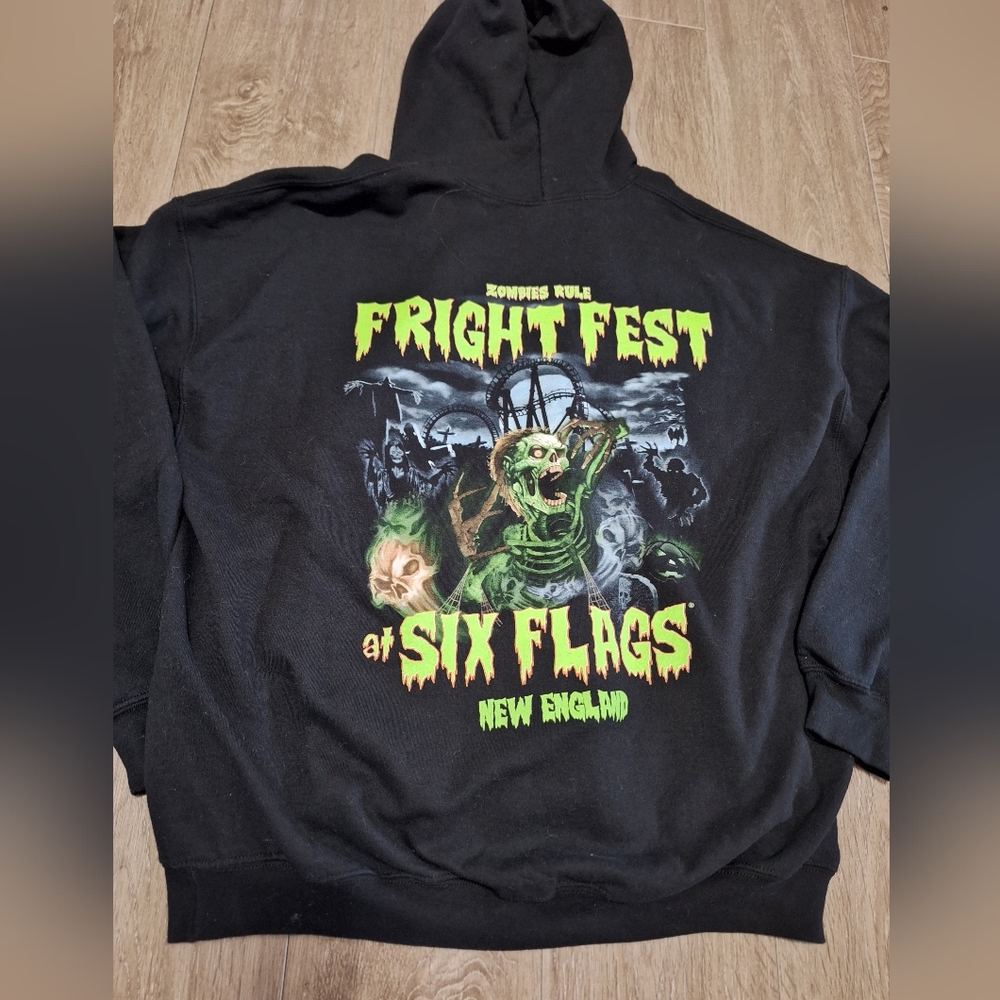 Zombies Rule Fright Fest Halloween Six Flags Hoodie XL